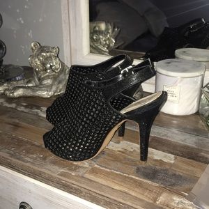 Vince Camuto size 7 heels